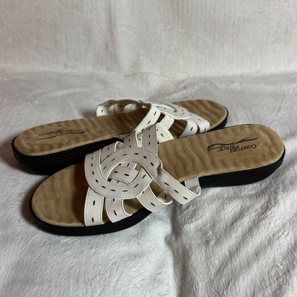 Comfort Wave by Easy Street White Laser Cut Design White Slide Sandals Size 9M‎